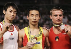 Ioan Silviu Suciu - Medalie universitară la Beijing, începutul consacrării, 2001